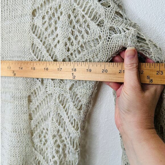 Staring at Stars Beige Tan Open Stitch Thin Round Neck Sweater Small - Picture 12 of 12